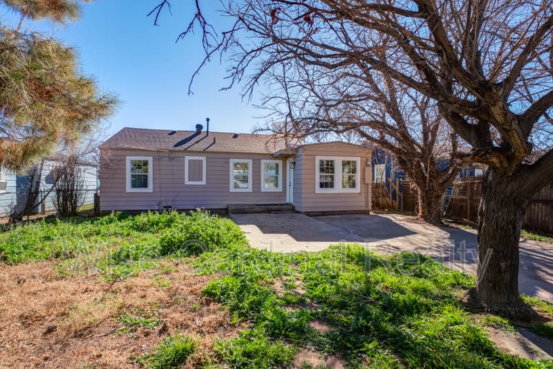 Lubbock House: 2516 2nd Street
