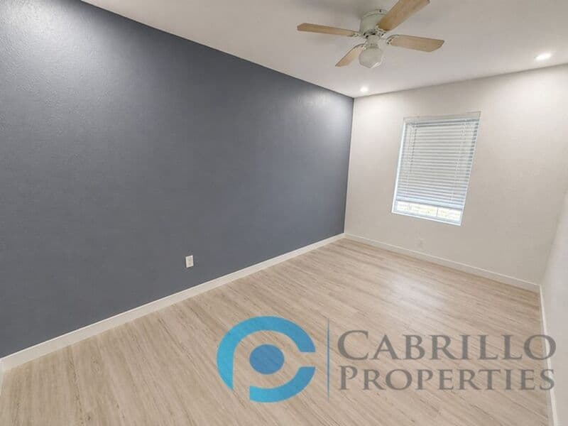 Oceanside House: 1307 Division Street