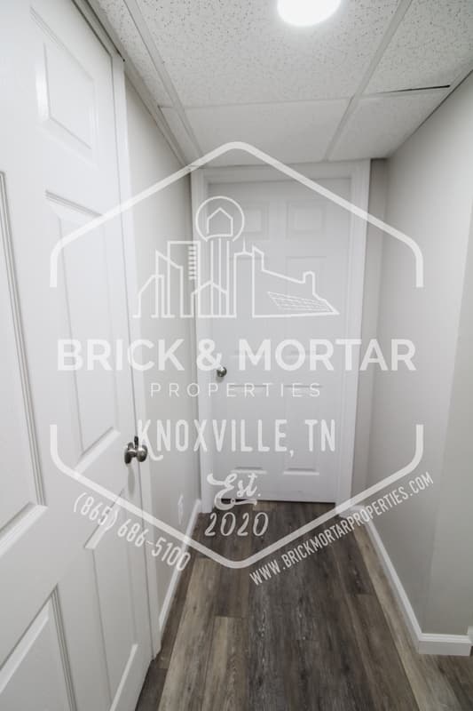 Maryville House: 1731 Lively Road