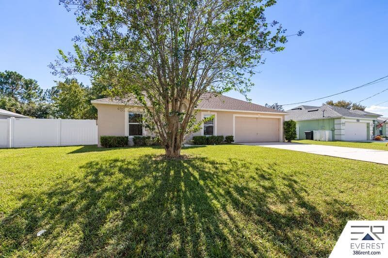 Palm Coast House: 5 Lancelot Drive