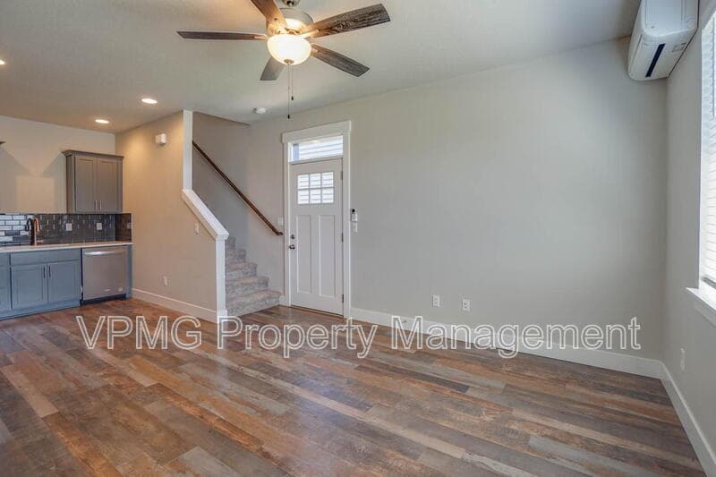 Battle Ground Townhome: 2932 Northwest 16th Street