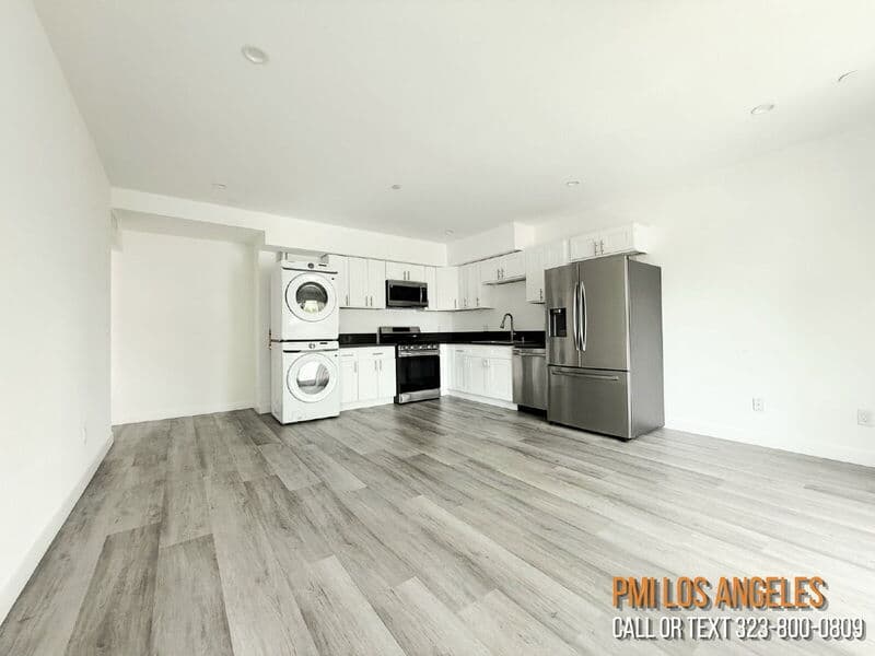 Los Angeles Condo: 1258 Leighton Avenue