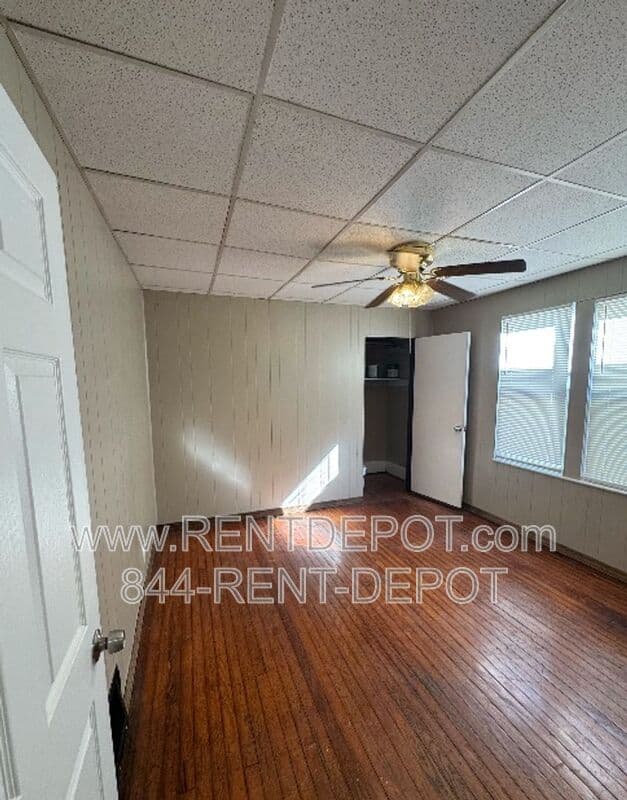 Evansville House: 1108 S. Harlan Ave