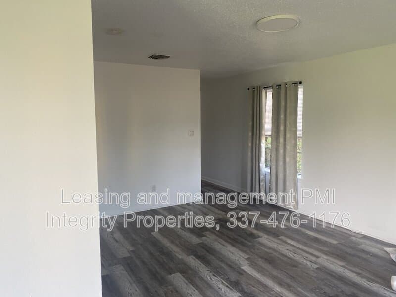 Lafayette Condo: 105 Meaux Blvd Apt 4