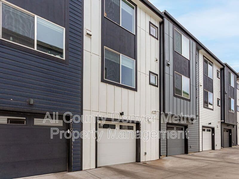 Denver Townhome: 5523 W 10th Ave