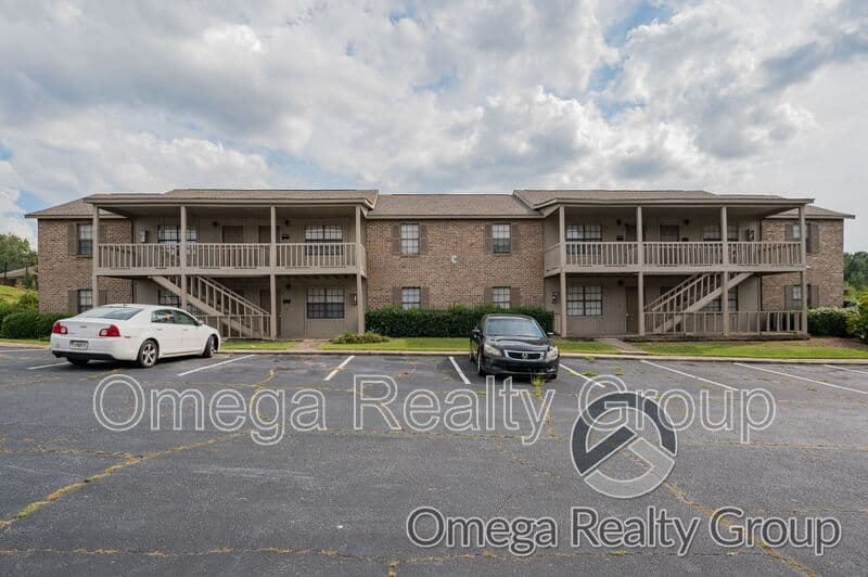 Phenix City Apartment: 901 25th Ave