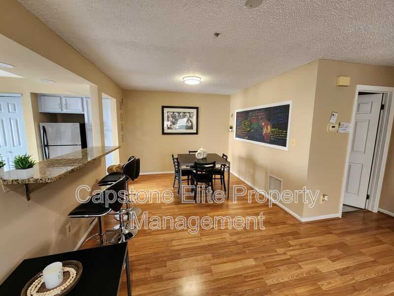 Newark Condo: 30 Richmond Street