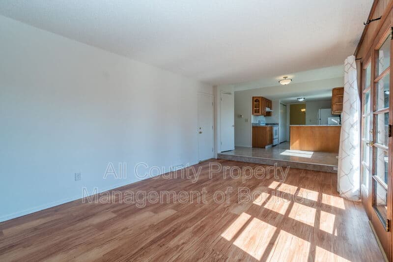 Boulder House: 1530 Ithaca Dr