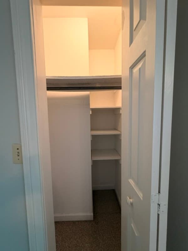Columbia Condo: 600 Woodrow Street Unit M - 1