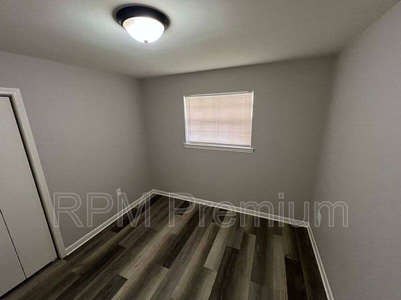 Zachary House: 1114 Willow Creek Dr.