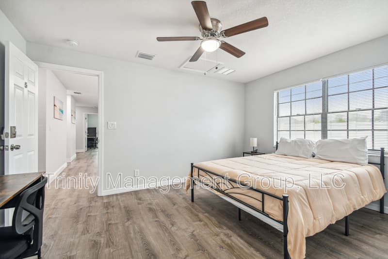 Tarpon Springs Condo: 380 Jeru Blvd - Room 5