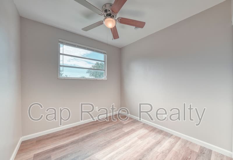 Columbus House: 3738 Arkwood Ct