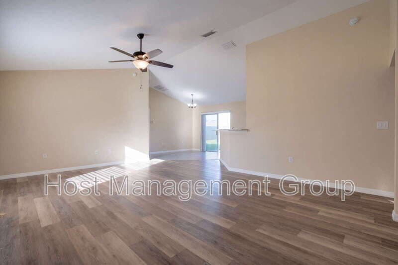 Ocala House: 2875 SW 162nd Street Road