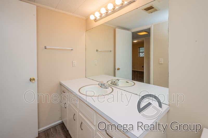 Jasper Condo: 1507 7th Ave