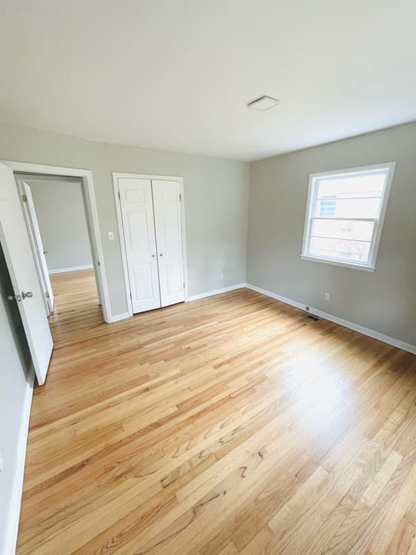 Fayetteville House: 1842 Dewsberry Place