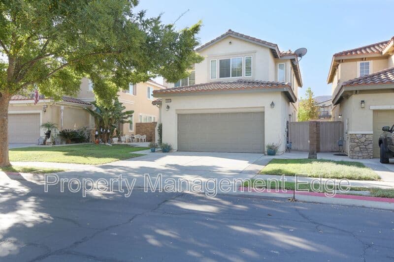 Lake Elsinore House: 33555 Cedar Creek Ln