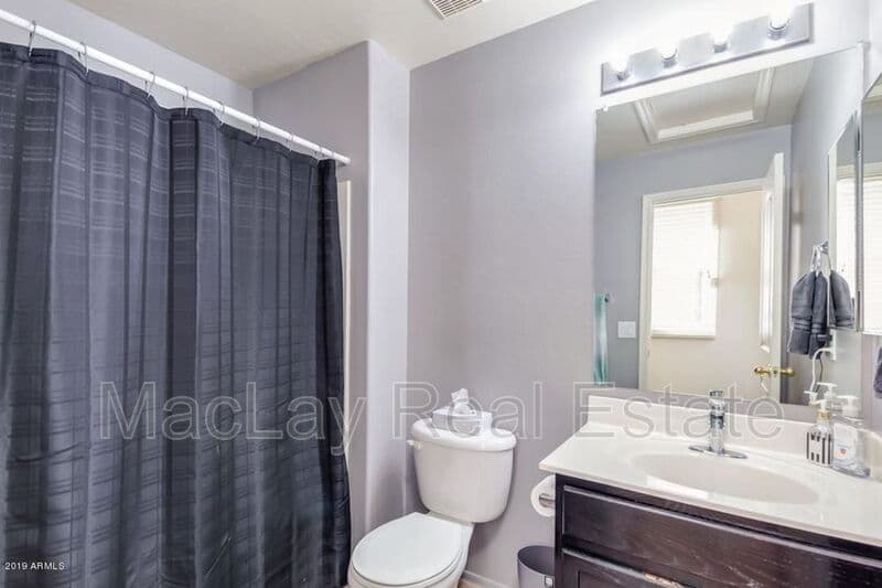 Gilbert Townhome: 1313 S Owl Dr