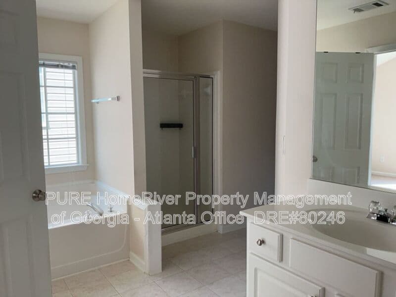 Kennesaw House: 1624 Hemburg Trce NW