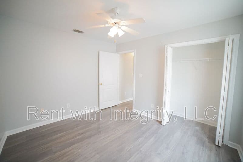Tallahassee House: 1060 Kingdom Drive