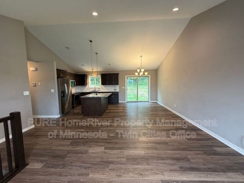 Rochester House: 3453 Ridgeline Dr SE