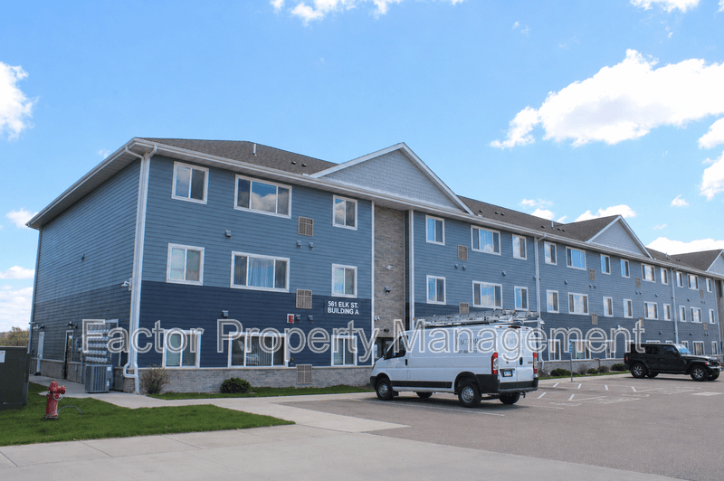 Belle Plaine Apartment: 561 Elk Street South