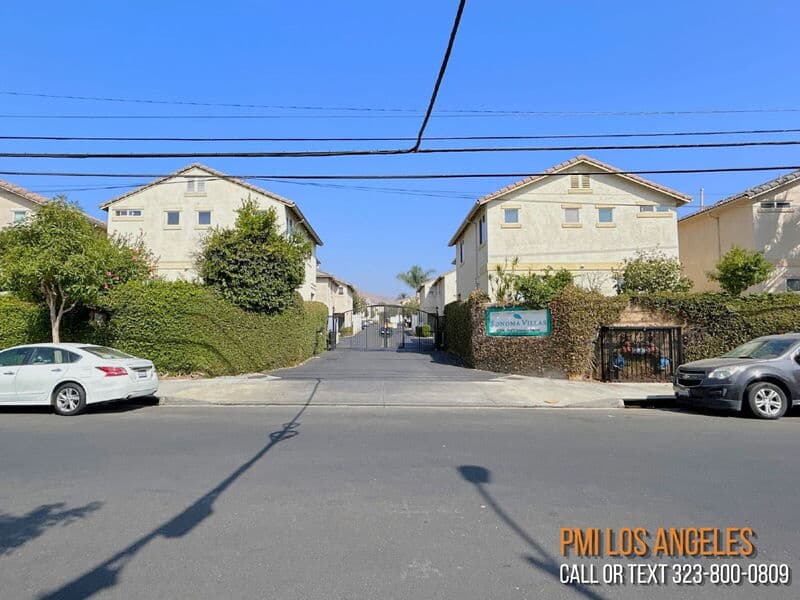Pacoima House: 12445 Sonoma Drive
