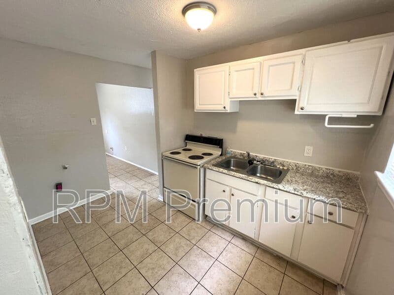 Baton Rouge House: 6132 Pontotoc St