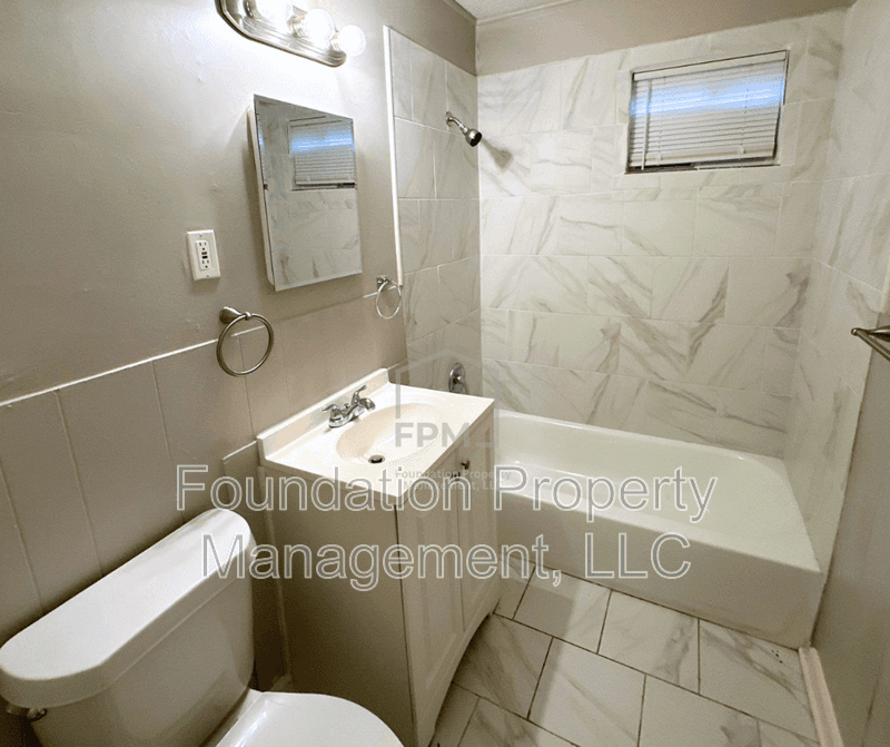 Memphis House: 2601 Dakar Avenue