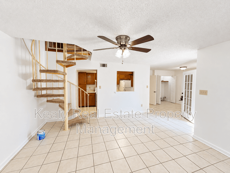 Lafayette House: 111 C Shekel Drive
