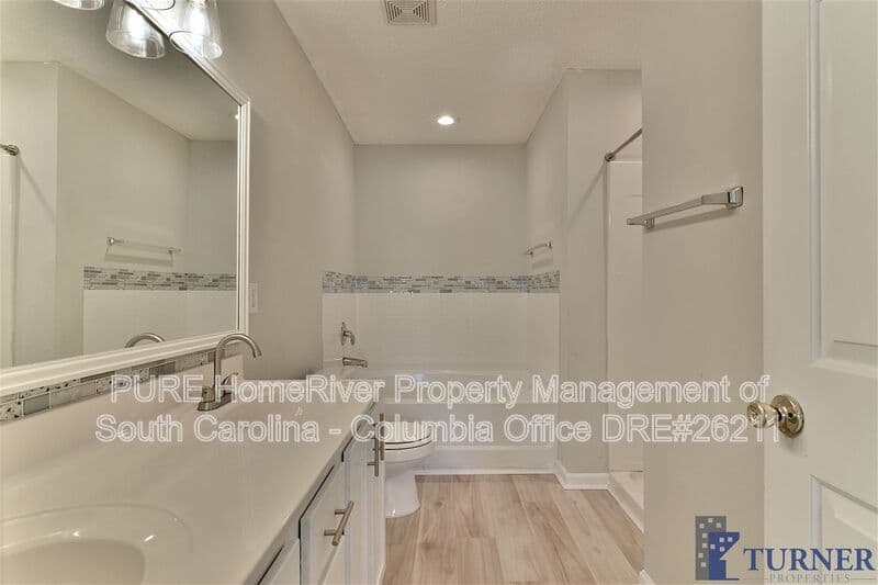 Chapin House: 125 Baltic Ct