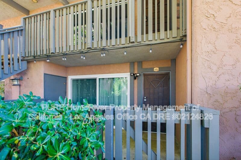 Torrance House: 23302 Marigold Ave