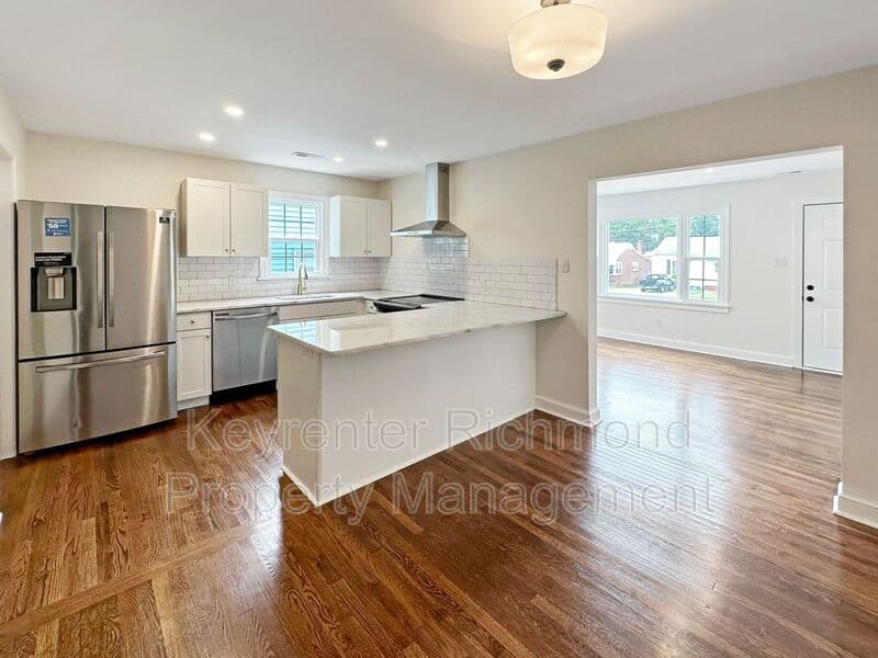 Henrico House: 7409 Landsworth Avenue