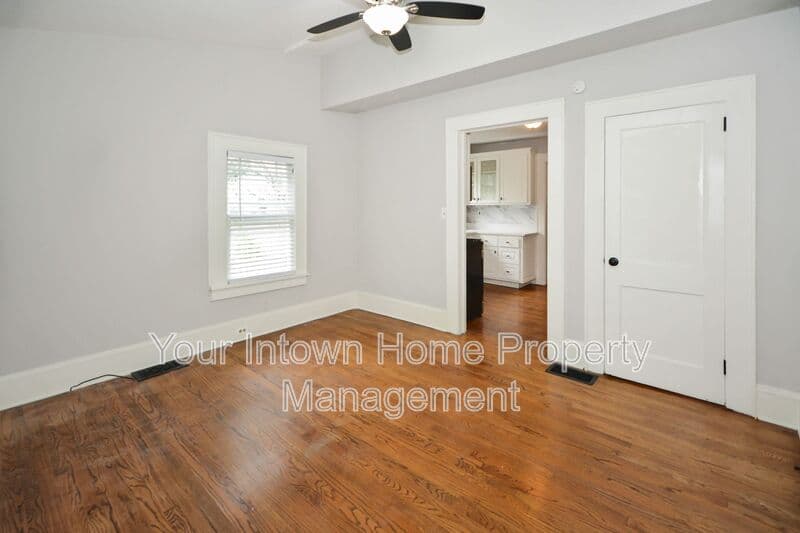 Atlanta House: 619 Cooledge Ave NE