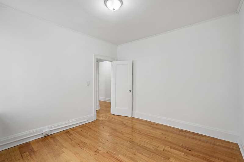 East Orange Condo: 120 S Harrison St - Apt - 37