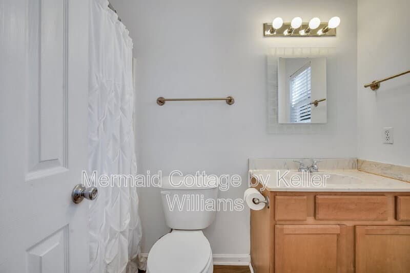 Ladys Island House: 19 LeMoyne Drive