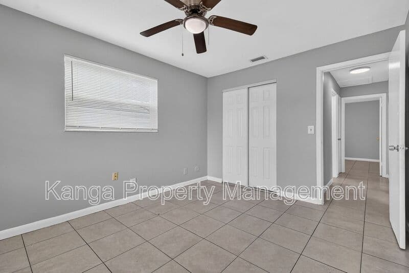 Riviera Beach House: 1037 W 28Th St