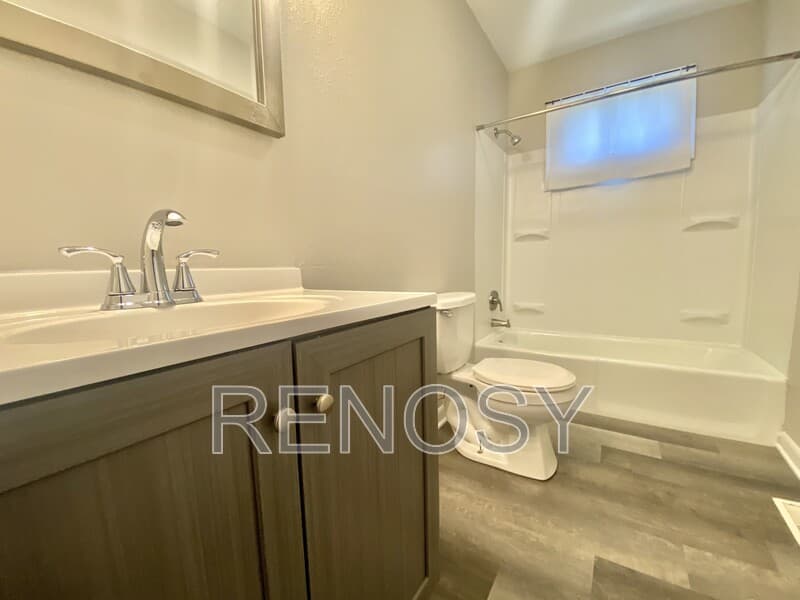 Polk City House: 209 1st Street