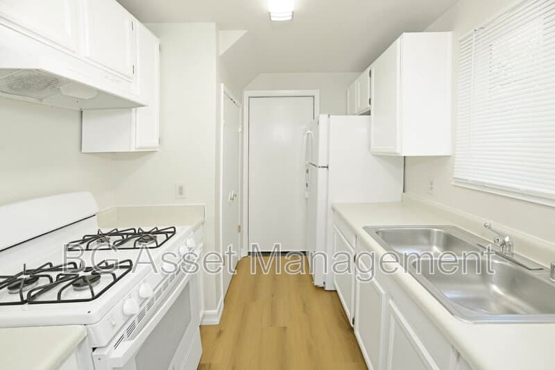 Rodeo House: 810 3rd St