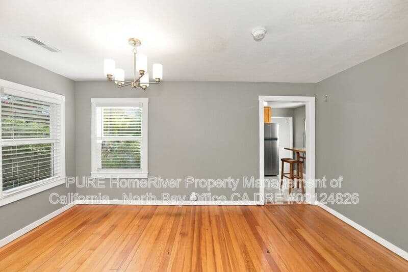 Sebastopol House: 325 Hutchins Ave