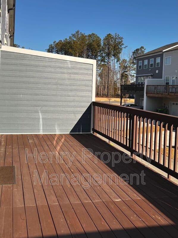 Apex House: 1639 Wimberly Road