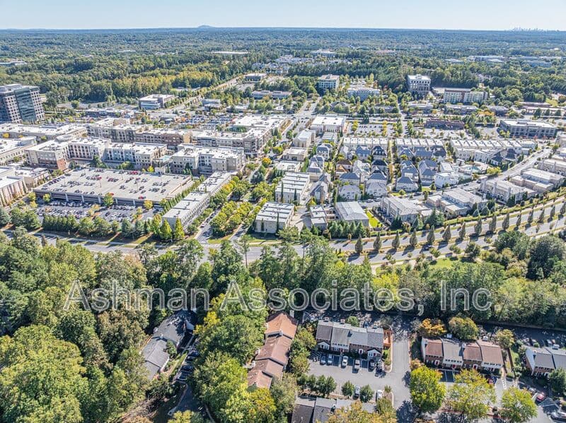 Alpharetta House: 3235 Cape Cir.