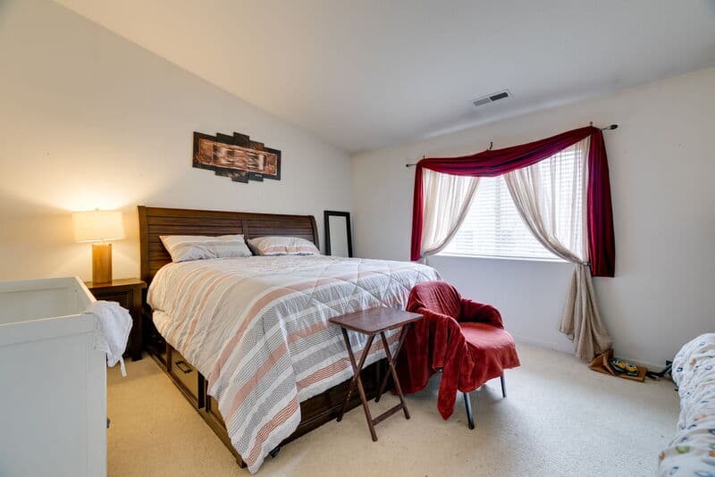 Portland House: 16552 Northeast Pacific Terrace