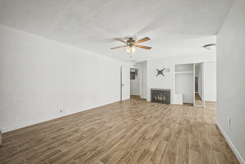 Phoenix House: 13608 N 41st Place