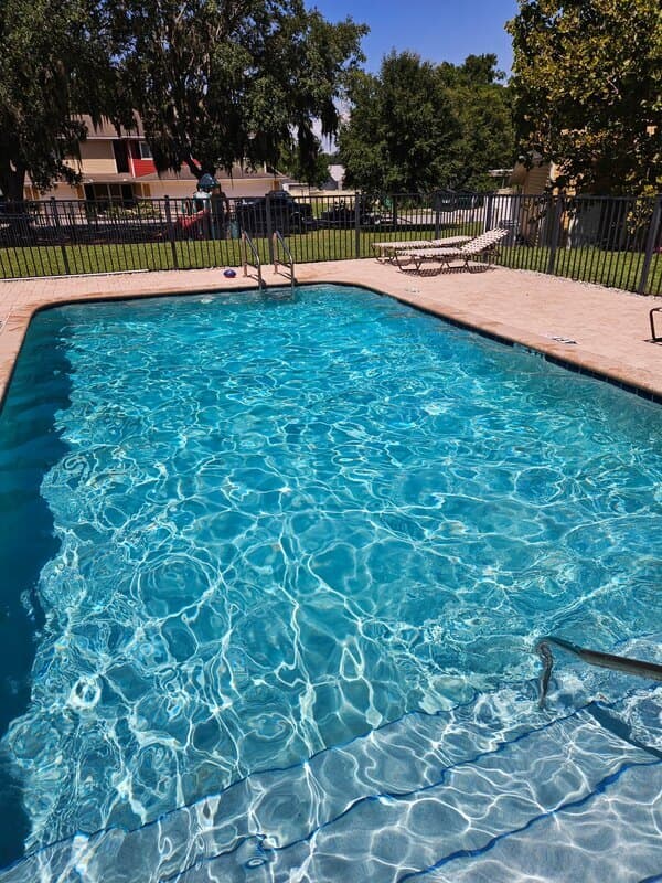 Winter Haven Townhome: 1314 Evergreen Court