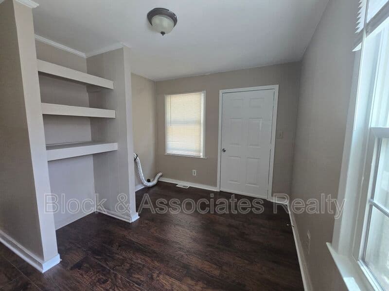 Greensboro House: 1605 Pichard St.