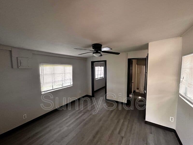 Orlando Condo: Unit 7 8105 W Colonial