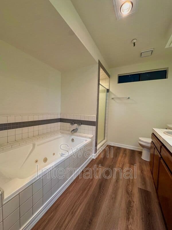 Hawthorne Condo: 14323 Cerise Avenue