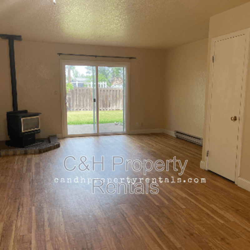 Billings Condo: 405 Roxy Lane - 3