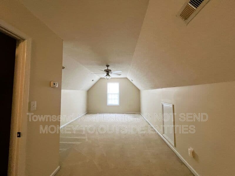 Hope Mills House: 4417 Harborgate Rd.