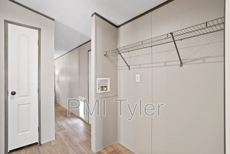 Kilgore House: 257 Sugar Maple Lane